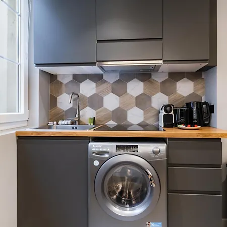 Apartment Chic 2-room In The Heart Of Parisian Luxury *