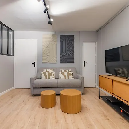 Apartment Chic 2-room In The Heart Of Parisian Luxury *